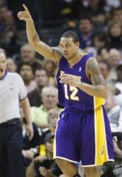 Shanon Brown acknowledges his teammate.jpg