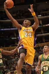 kobe full sonics  lakers 12 24 27 am.jpg