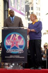 magic-johnson-jerry-buss- .getty- _dr_jerry_buss_5_11_55_pm.jpg