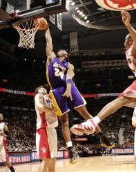 kobe dunk fullj.getty   lakers raptors 10 56 51 pm.jpg