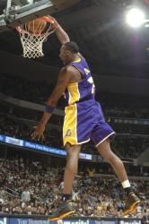 kobe dunk fullj.getty   lakers wiz 10 06 47 pm.jpg