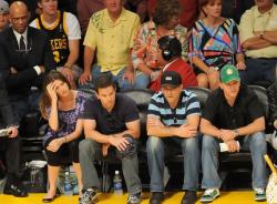 Laker fans Mark Wahlberg and Matt Damon watch game 5.jpg