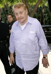 Lakers owner Jerry Buss arrives for game 5.jpg