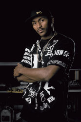 ron-artest-in black-shirt.png