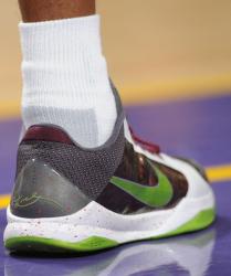Kobe Bryant wearing Zoom Kobe V Nike Shoes.JPG