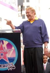 jerry buss full.getty   dr jerry buss 4 48 14 pm.jpg