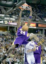kobe monster dunk 29161805.jpg
