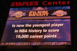kobe youngest to 19000 points fullj.getty   nuggets laker 1 03 35 am.jpg